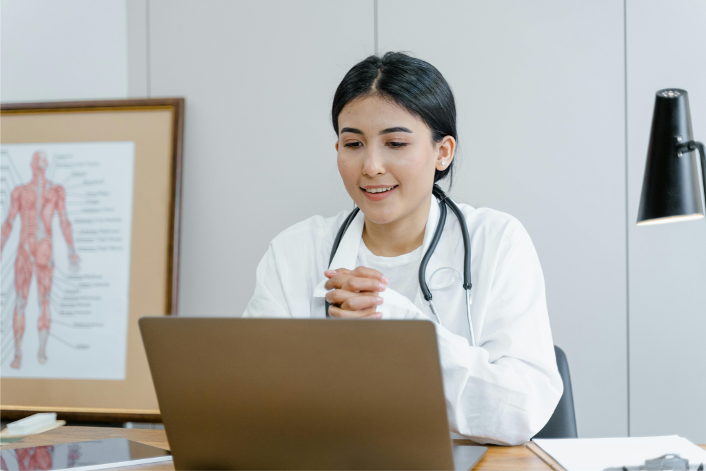 Consulta médica para uso seguro da tirzepatida